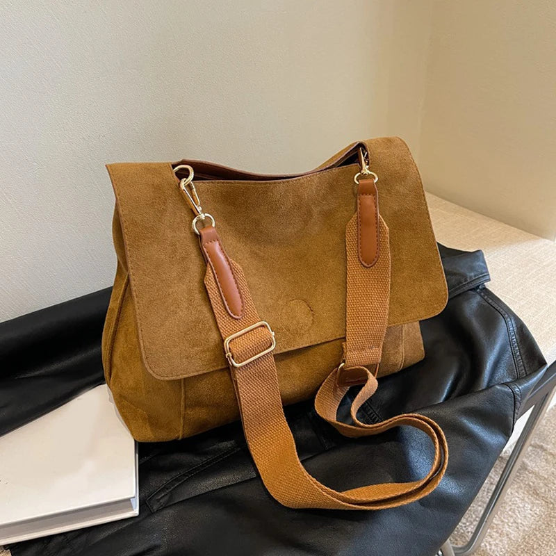 Ellie™ | Vintage-Style Crossbody Bag