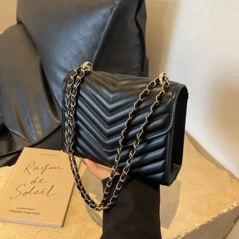 Vanja | Fashionable Handbag with Single Shoulder Strap