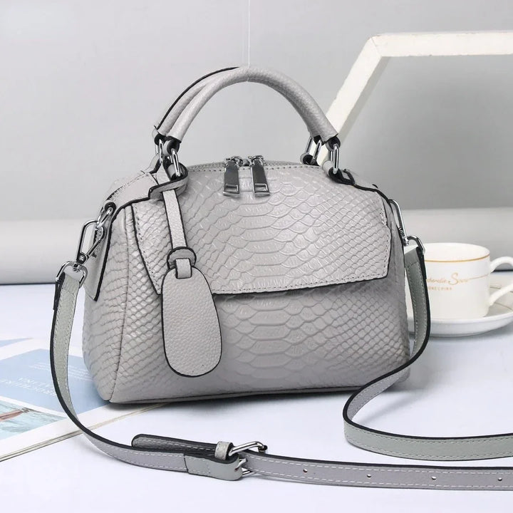 Lucy™ | Elegant Handbag with Crocodile Embossing